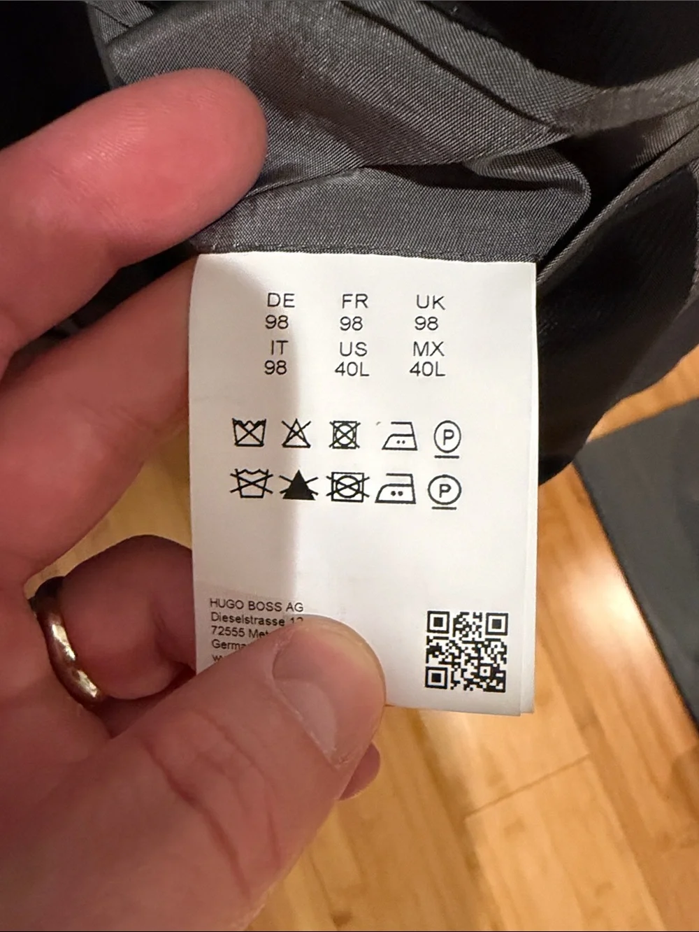 Boss Men's Gray Single-Breasted Suit Jacket. Size 40L. Pants fit 32